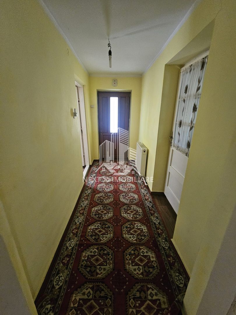 Casă  4 camere cu 2 intrări, garaj și teren 1751mp– Cobadin - Poză 10