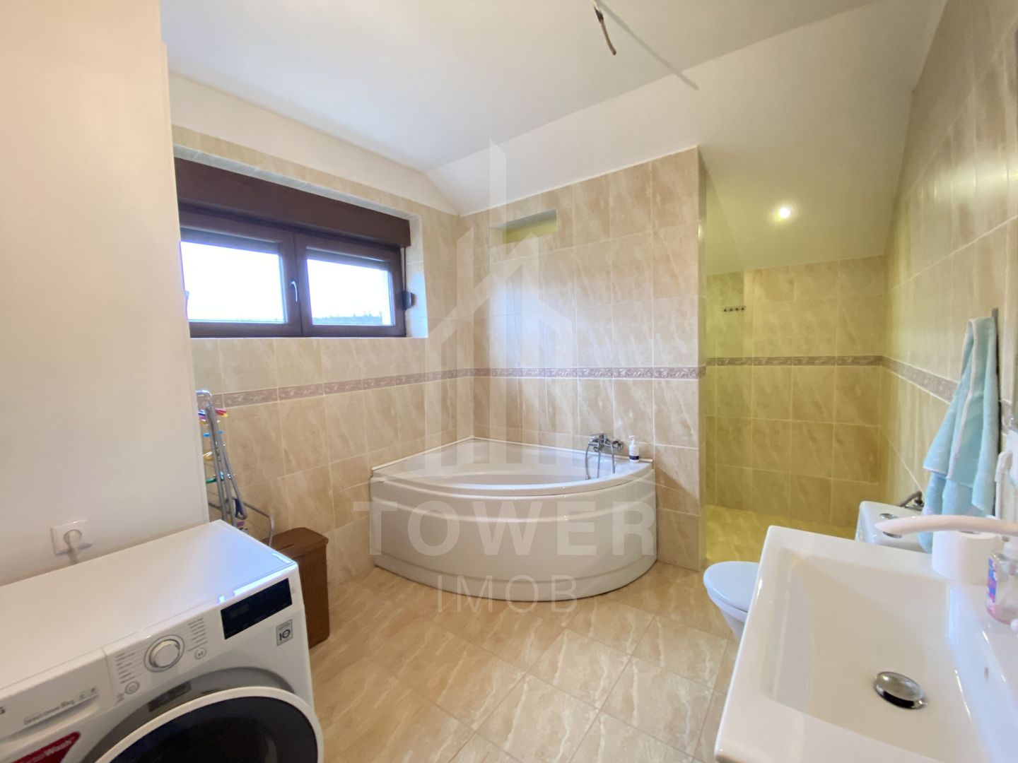 Casă individuală 5 camere cu 372 mp teren în Bavaria - Poză 9