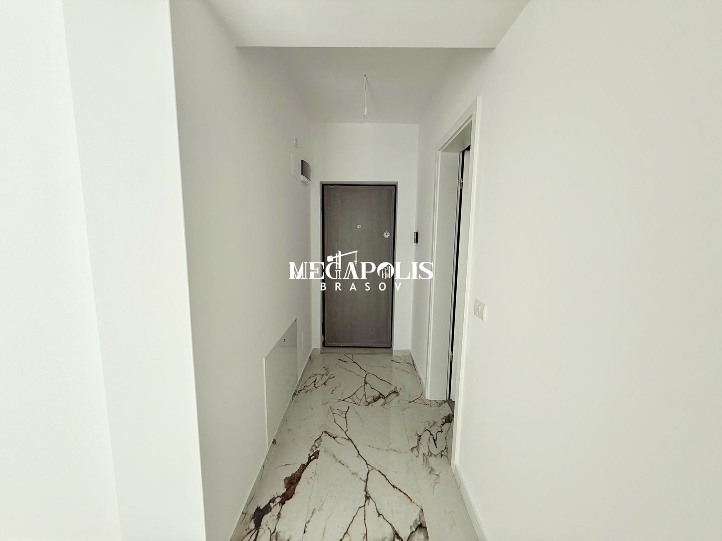 REZERVATĂ ! Bloc Intabulat/Se Accepta Credit/Incalzire in Pardoseala - Poză 13