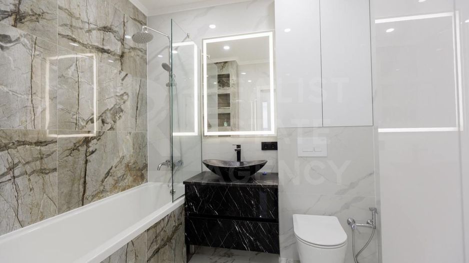 Chirie, apartament, 2 dormitoare, str. Calea Ieșilor, Sculeni - Poză 10