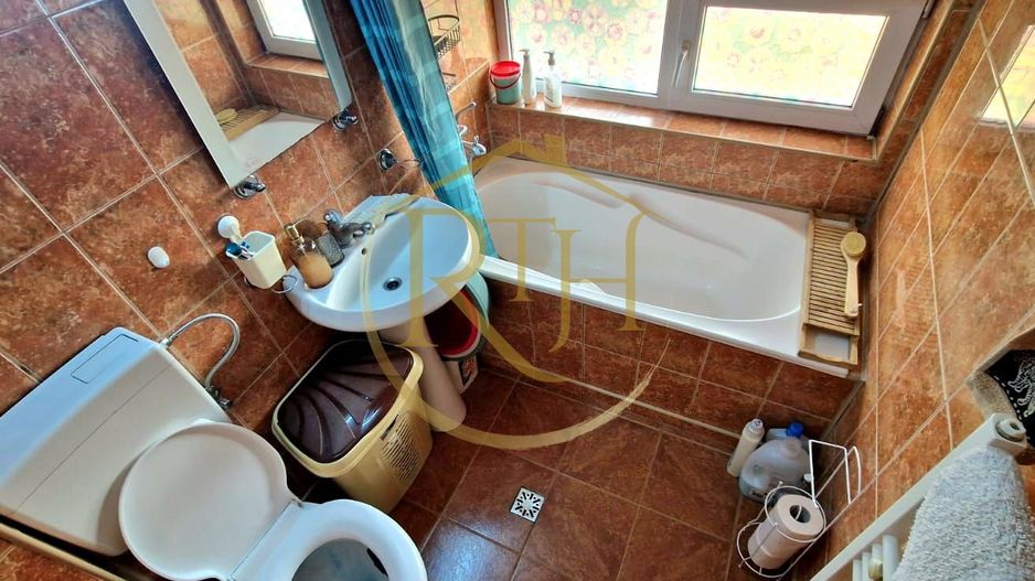 Vand apartament cu 2 camere plus 2 locuri parcare, zona Soarelui - Poză 14