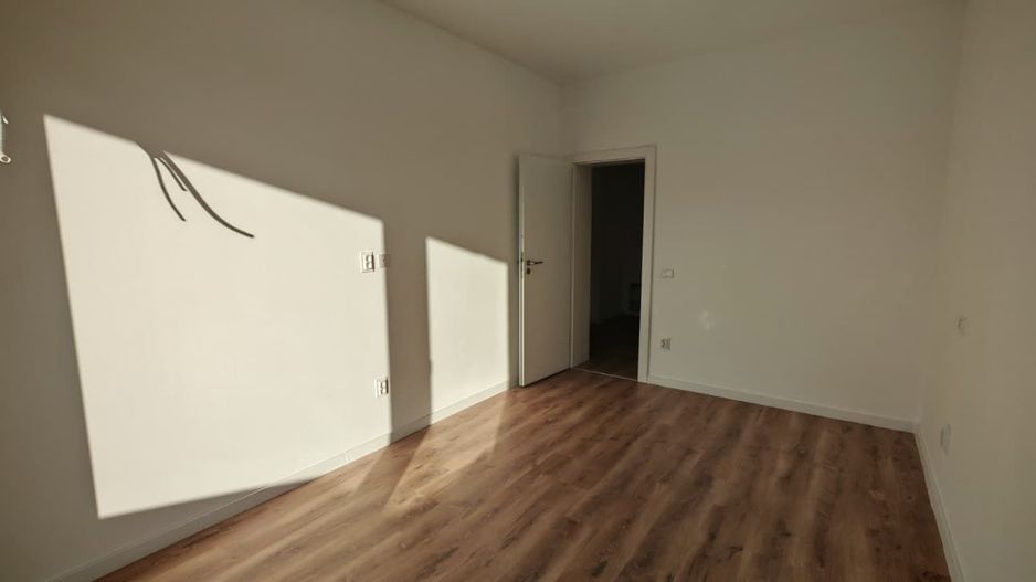 De inchiriat 2 apartamente nemobilate, Dynamic Residence - Tractoru - Poză 3