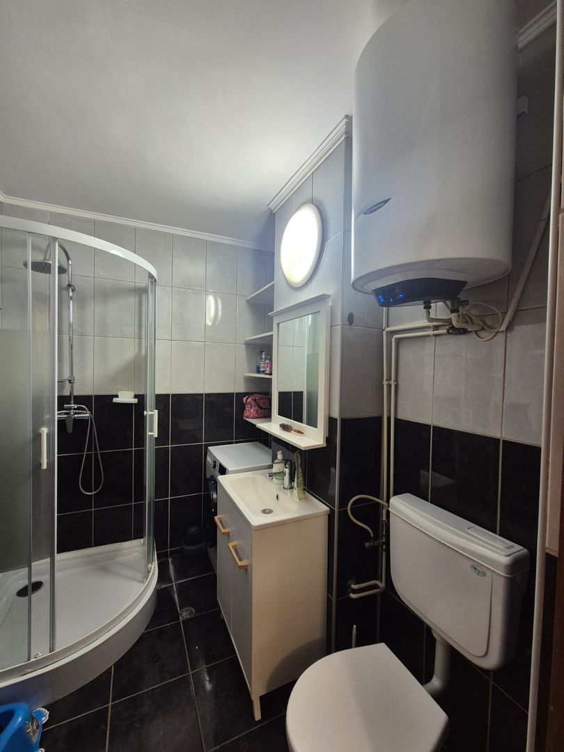 Intrare Racadau, garsonieră mobilată si utilată - Poză 4