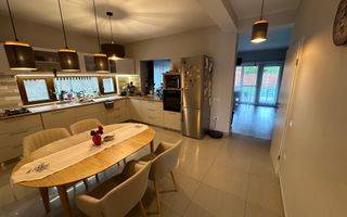 Duplex cu 5 camere de vanzare  în zona Aradului - Poză 12