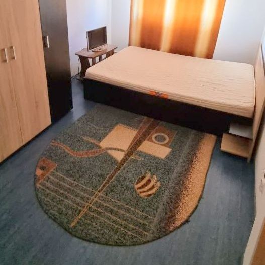 Apartament cu 3 camere, zona Micro 20,  sup. 75 mp, mobilat si utilat - Poză 8
