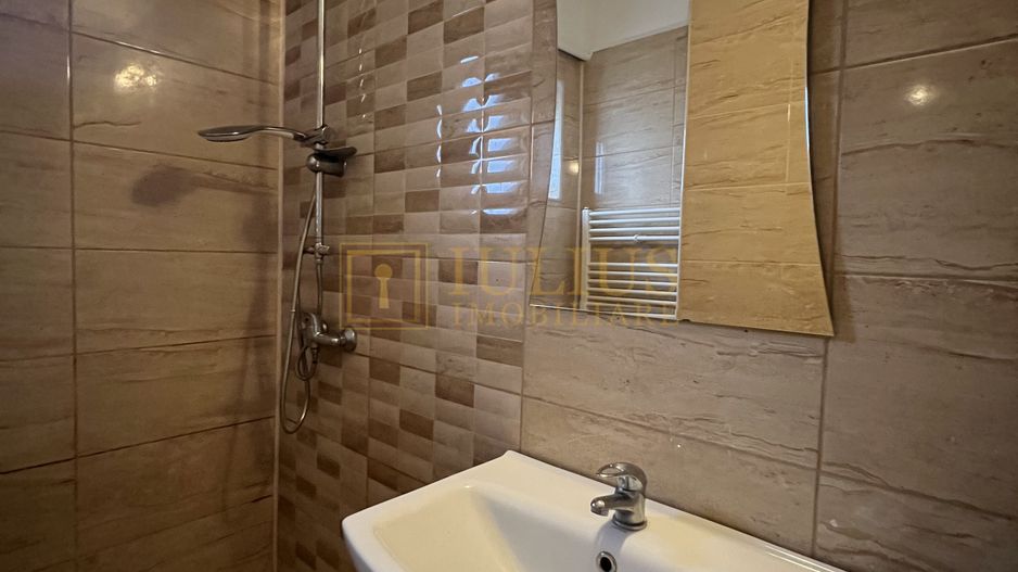 Piata Unirii; dormitor +birou;parcare privata si boxa (centrala proprie si ctr.) - Poză 15