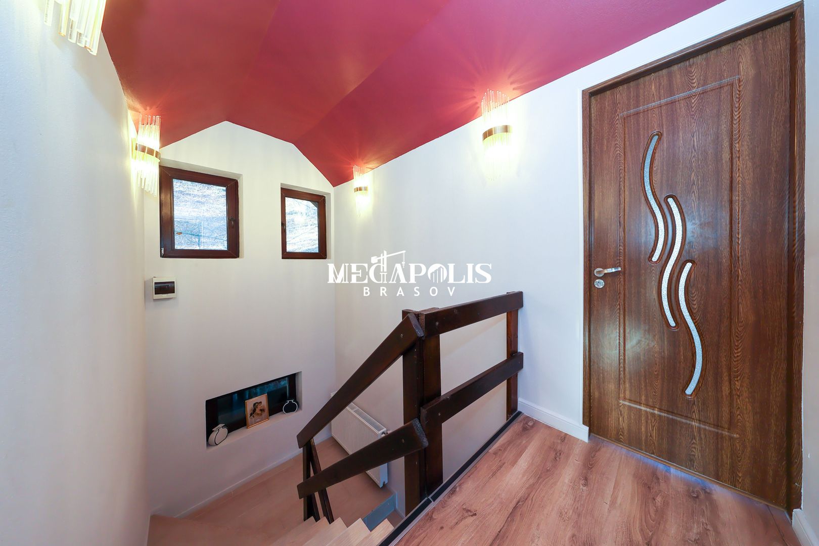 Pensiune/Vilă de vânzare în Bran | 8 camere | 180 mp - Poză 37