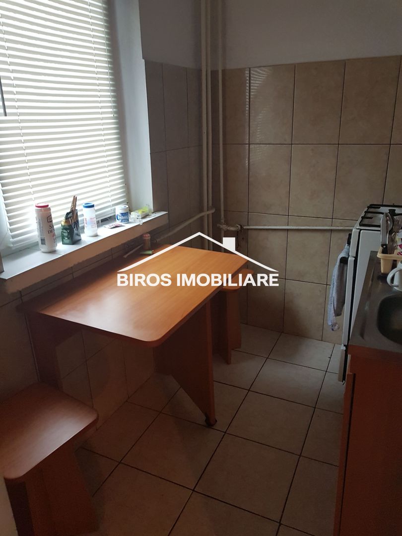 Garsoniera Rovine - Frigorifer - Poză 2