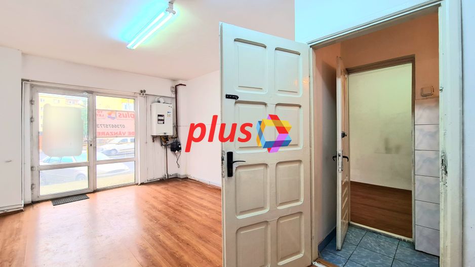 Spatiu comercial de vânzare cu vad Brașov - 57 mp # plus-imo.ro - Poză 2