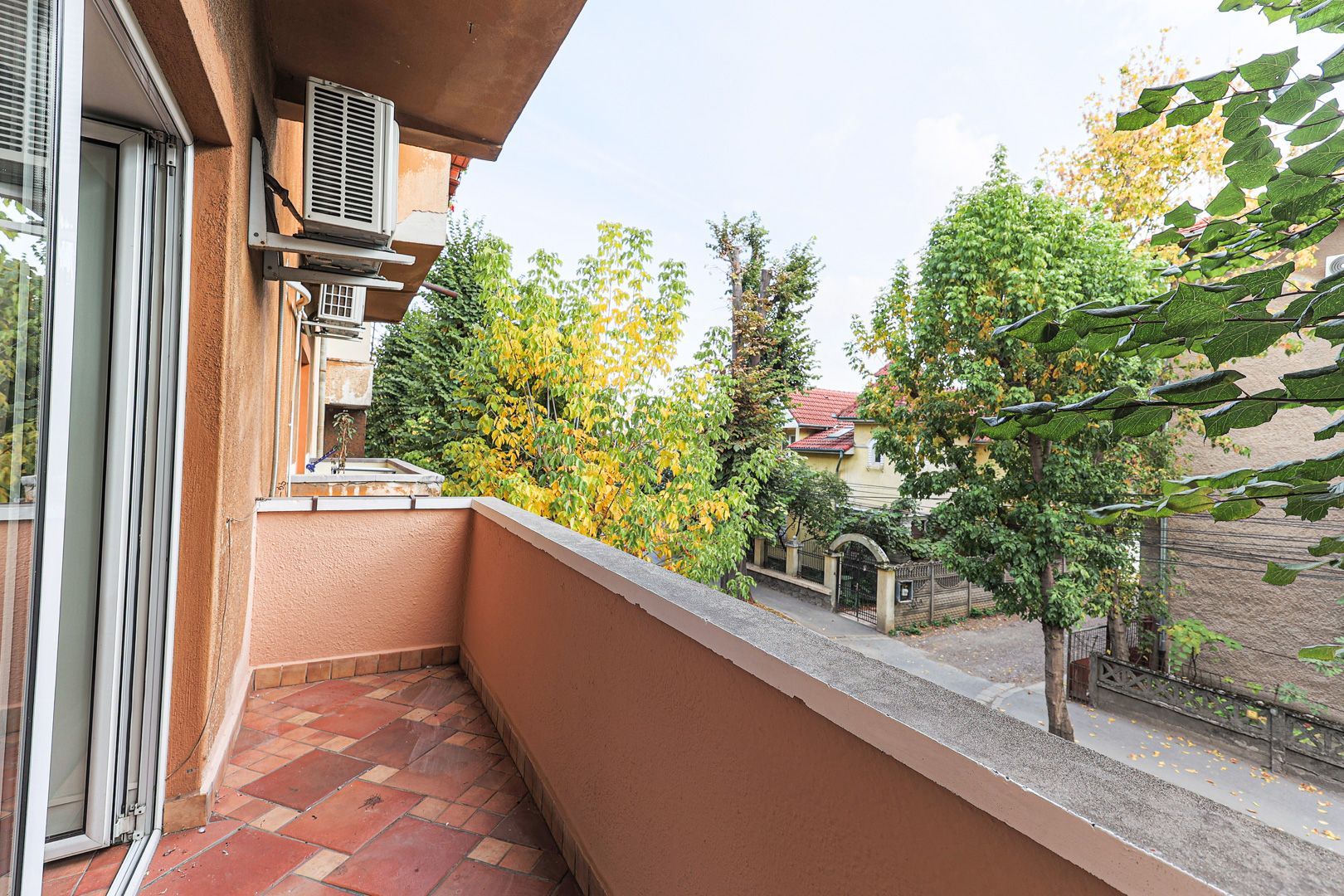 Apartament spațios, luminos și elegant, 2 camere,  B-dul Vasile Milea - Poză 3