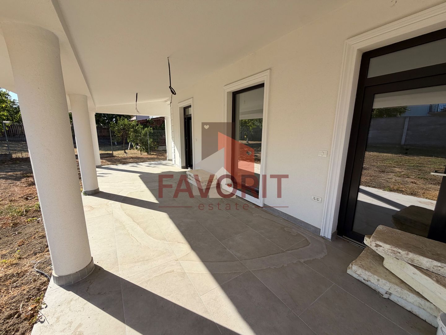 Casa individuala. 172 mp utili. Garaj. Disponibila imediat - Poză 13
