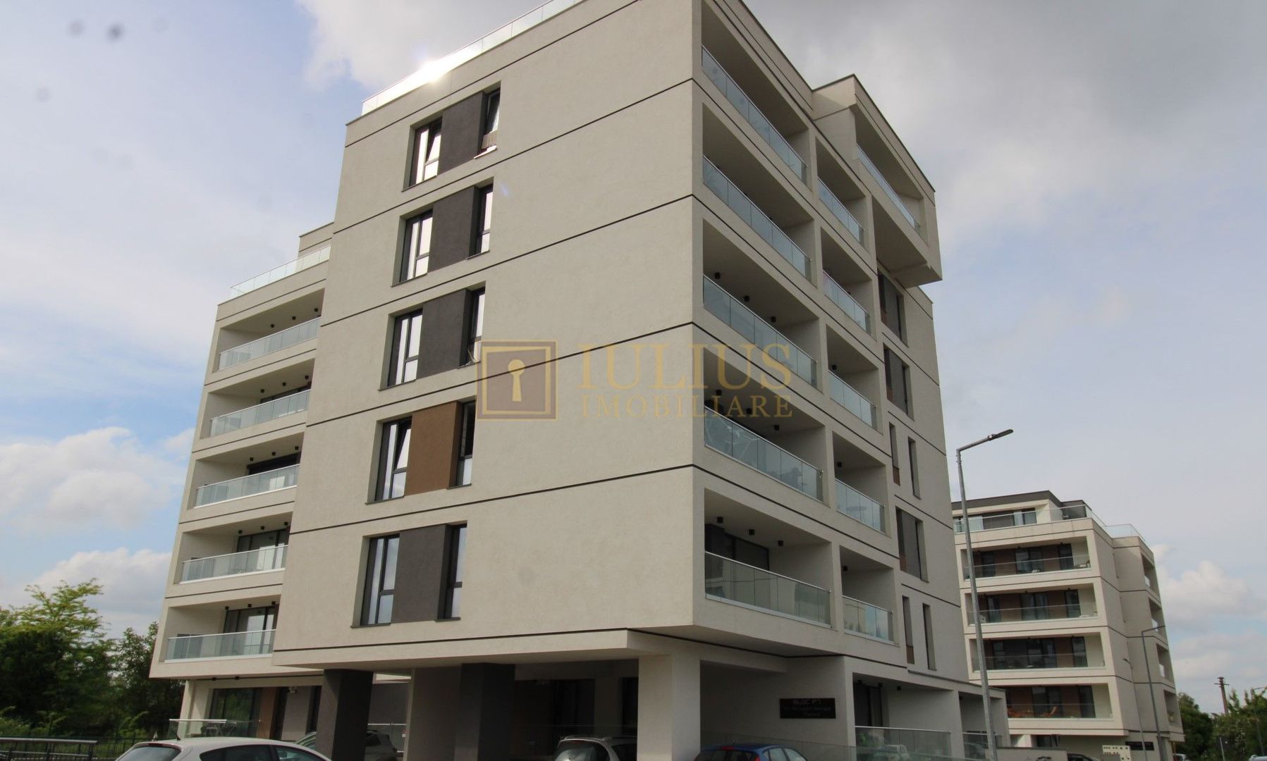 Bloc nou, 2 camere, loc de parcare-Aradului - Poză 1