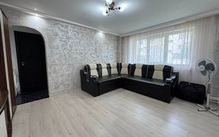 Apartament 2 Camere de Vanzare / Schimb - Poză 1