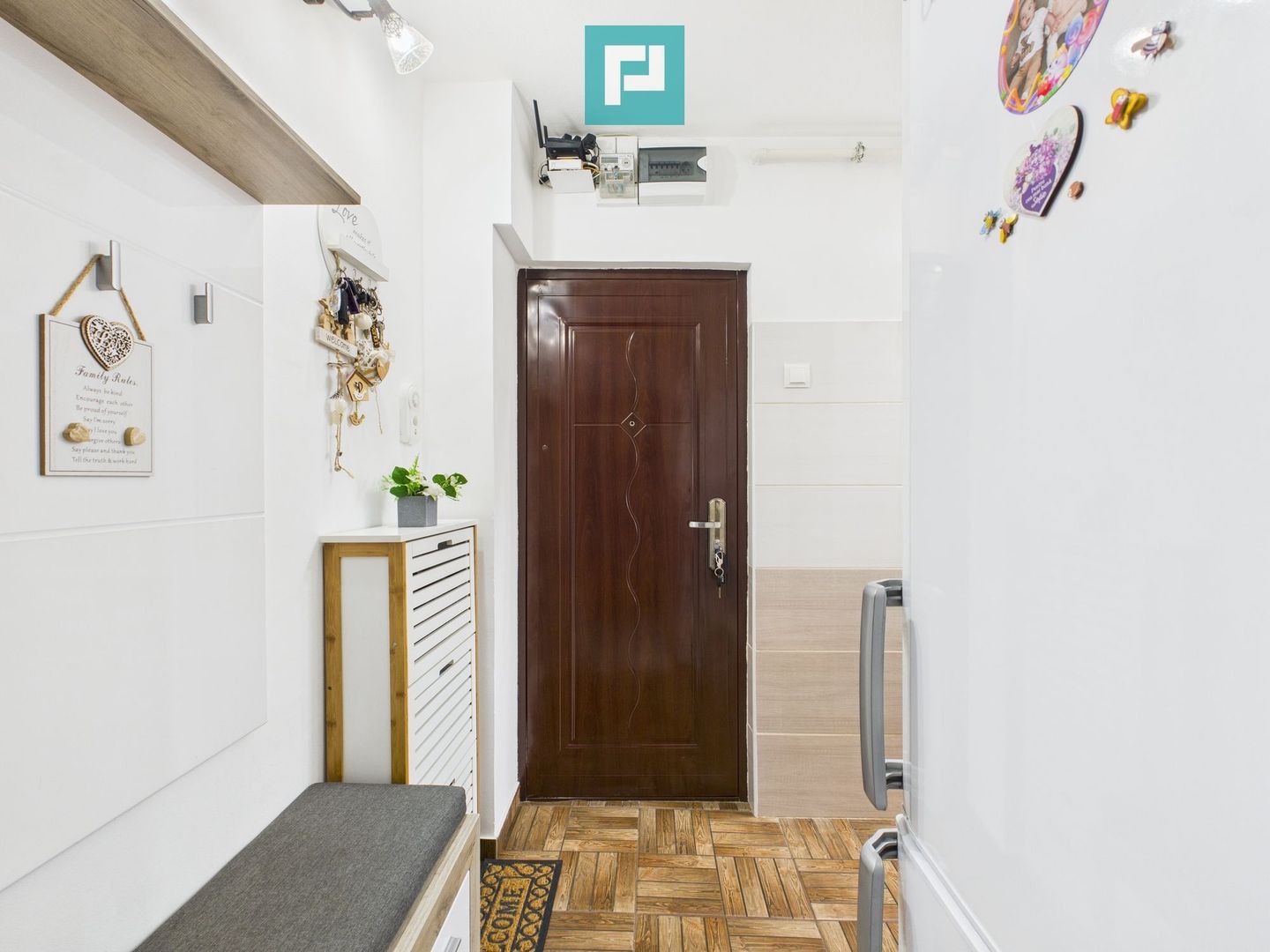 Apartament cu 3 camere complet mobilat și utilat - Poză 12