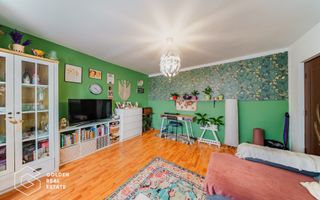 Apartament 4 camere, decomandat, etaj 3, comision 0% - Poză 1