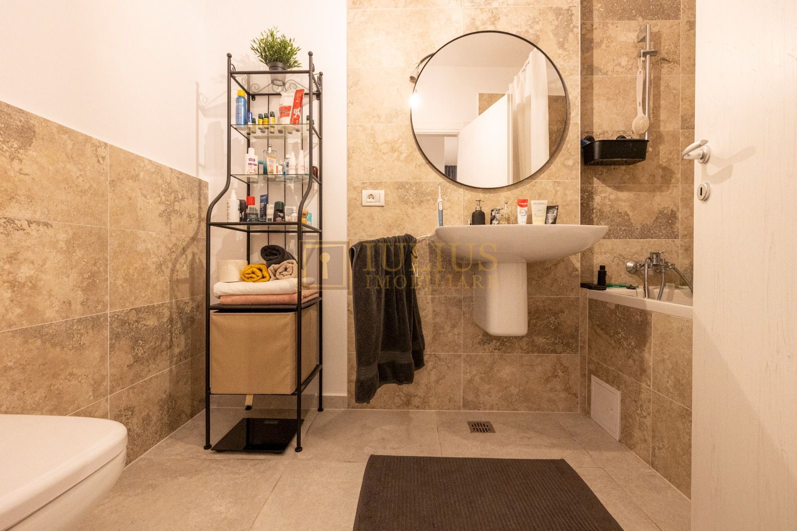 Apartament nou de inchiriat, 71 mp, 3 camere + parcare, XCity Tower 2 - Poză 16