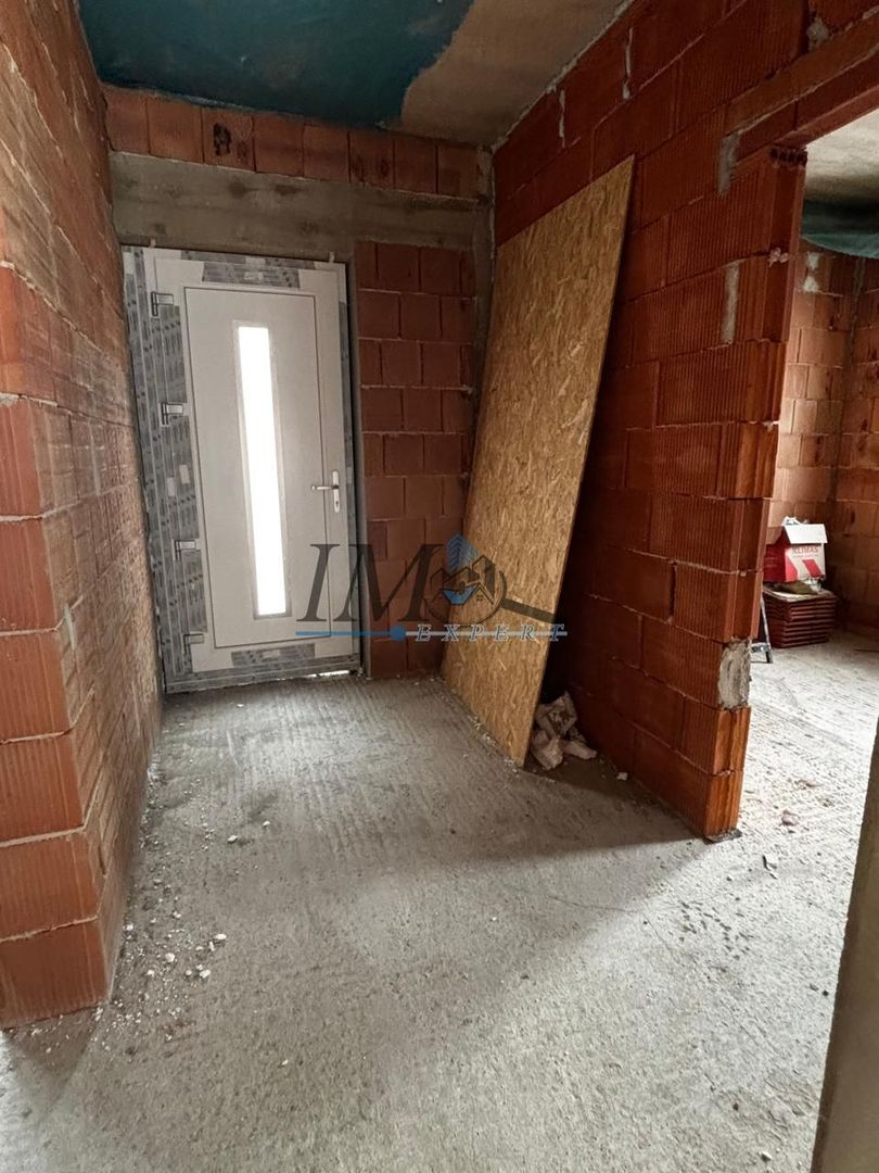 Casa de vanzare la rosu in zona Roica cartier Micesti Alba Iulia - Poză 5