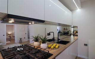 Apartament cu 2 camere,  ultrafinisat, zona Semicenrala! - Poză 4