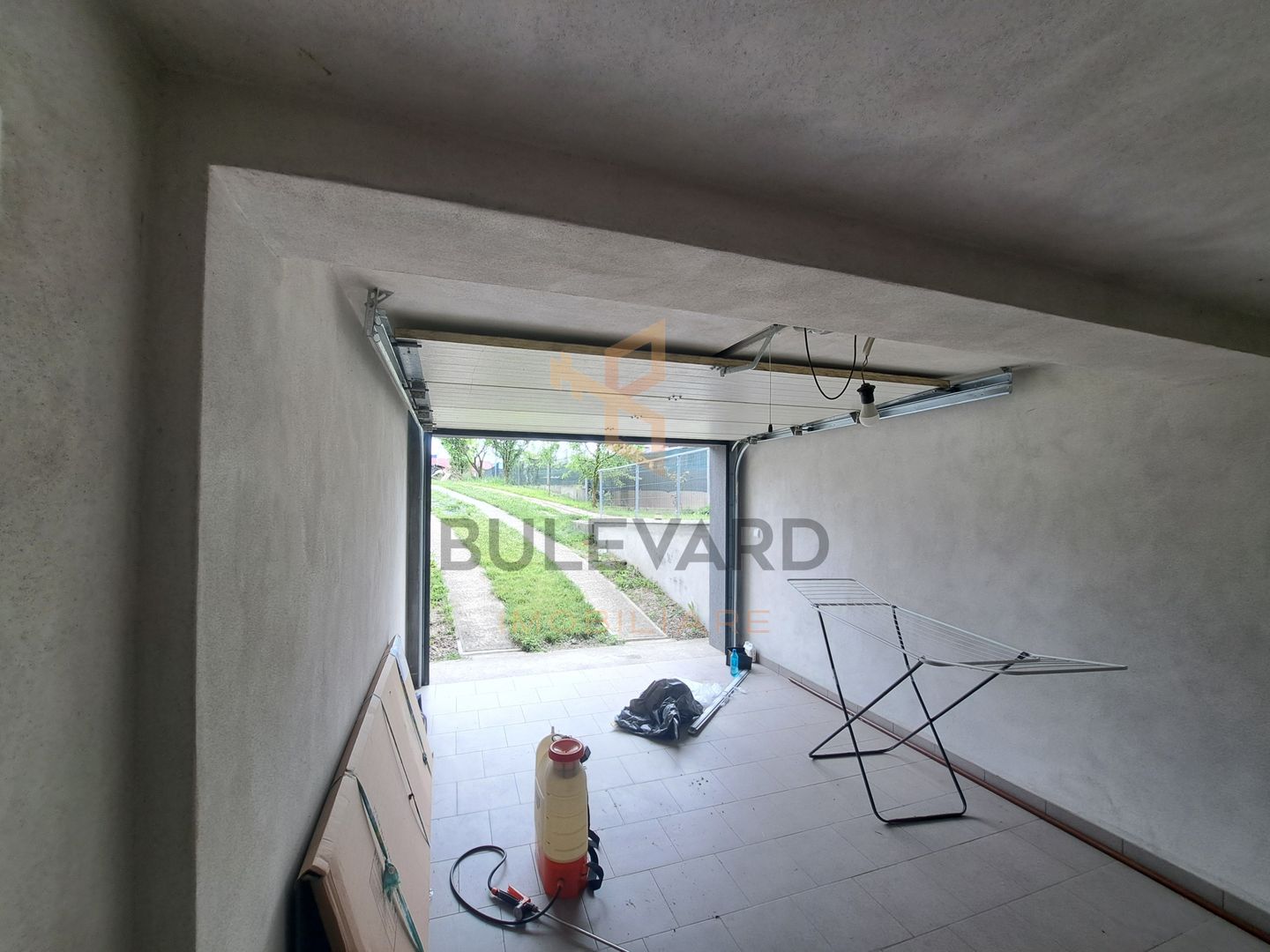 Casa 5 camere, 150 mp utili, 300 mp teren, garaj, cartier Dambul Rotund! - Poză 24