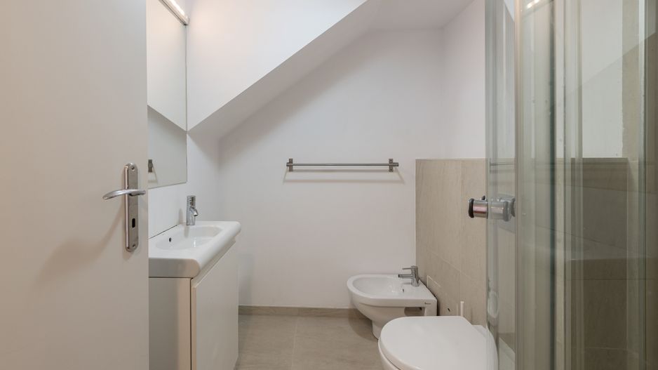 Apartament-galerie la kilometrul zero | 2 camere + mezanin, 2 băi - Poză 11