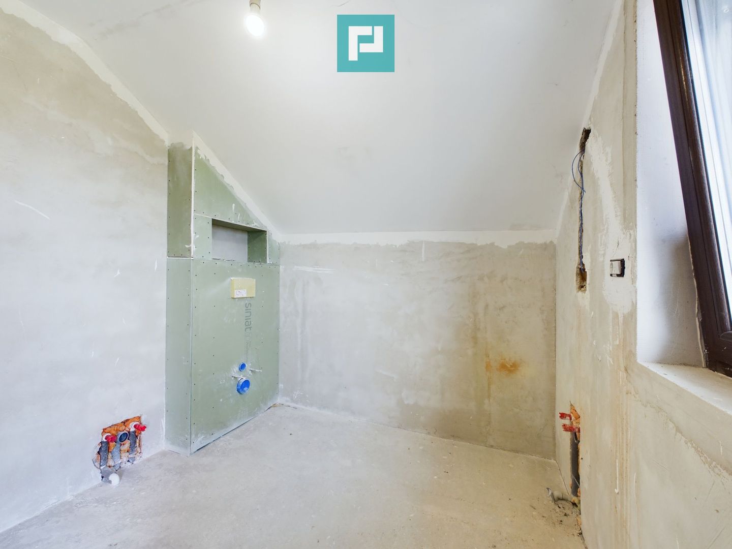 Casă la gri în Livada - Poză 11