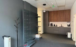 Imobil Premium de Închiriat: Eficiență și Tehnologie de Vârf - Poză 33