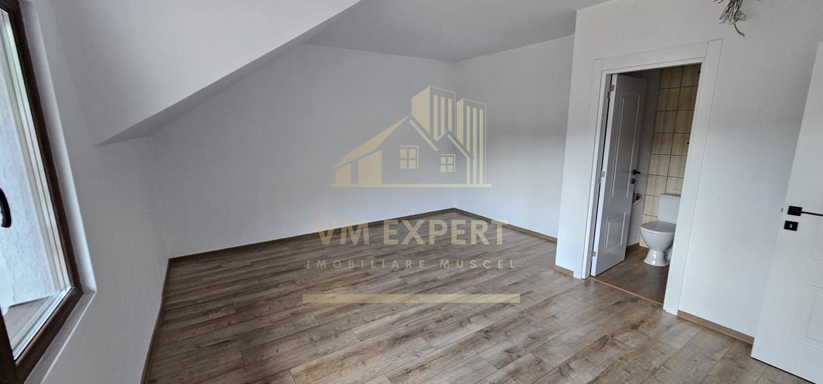CASĂ 4 CAMERE TEREN 177MP RUCĂR ARGEȘ - Poză 21