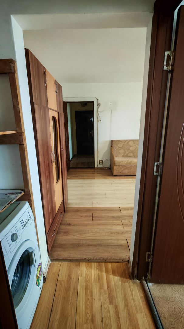 Apartament 2 camere,parter,semidecomandat,zona Coca Cola - Poză 3