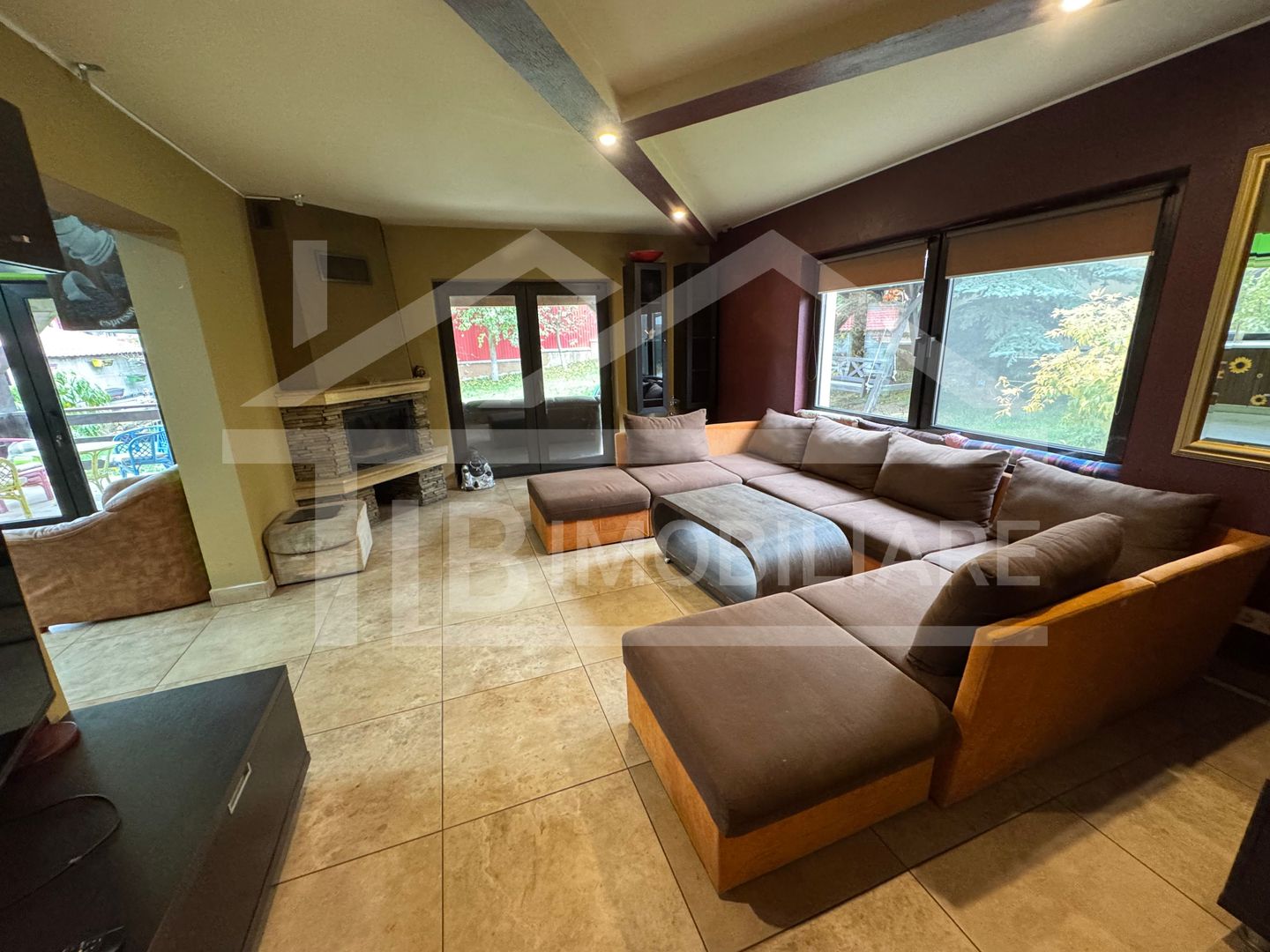 Casa cu 4 camere, 230mp, garaj, Zona Corunca - Poză 1