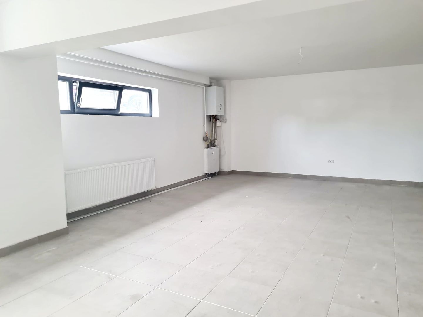 Spatiu comercial de vanzare sau inchiriere - Poză 5