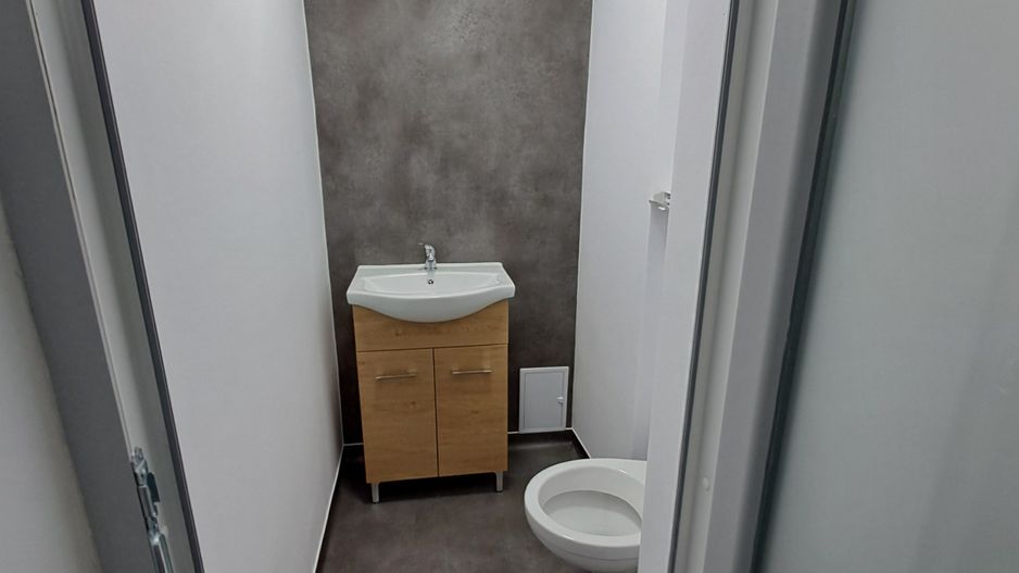 Spatiu Comercial pretabil cabinet medical Cetatii-Torontalului - Poză 2