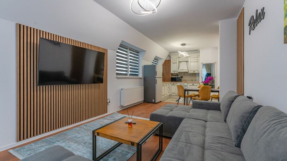 Apartament 2 camere tip penthouse Rasnov | Terasa 50 mp - Poză 4