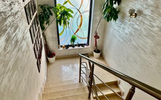 Vila care redefinește echilibrul între rafinament, spațiu și liniște - Poză 28