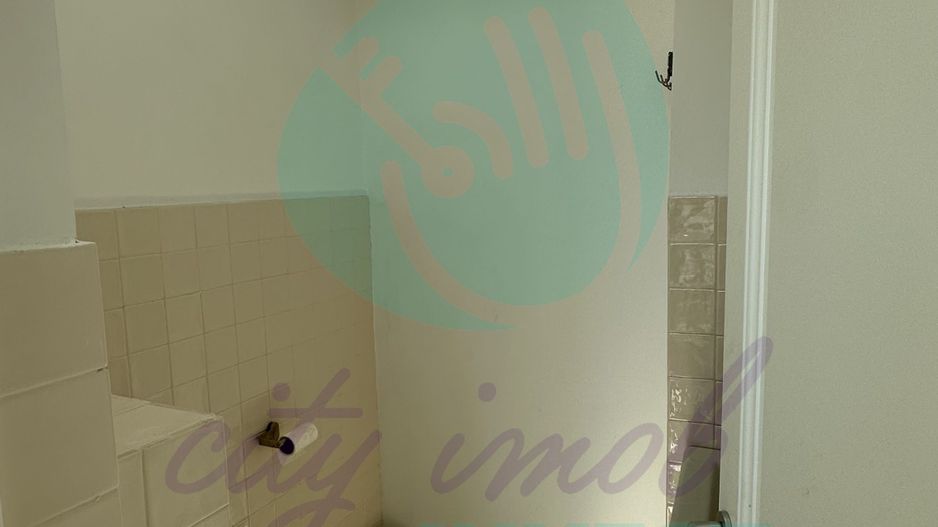 Casa NOU RENOVATA la 5 minute de metrou - Poză 9