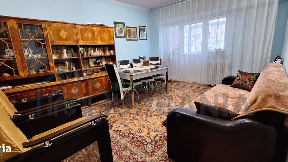 Particular. Apartament decomandat cu 3 camere, zona Galata - Poză 1
