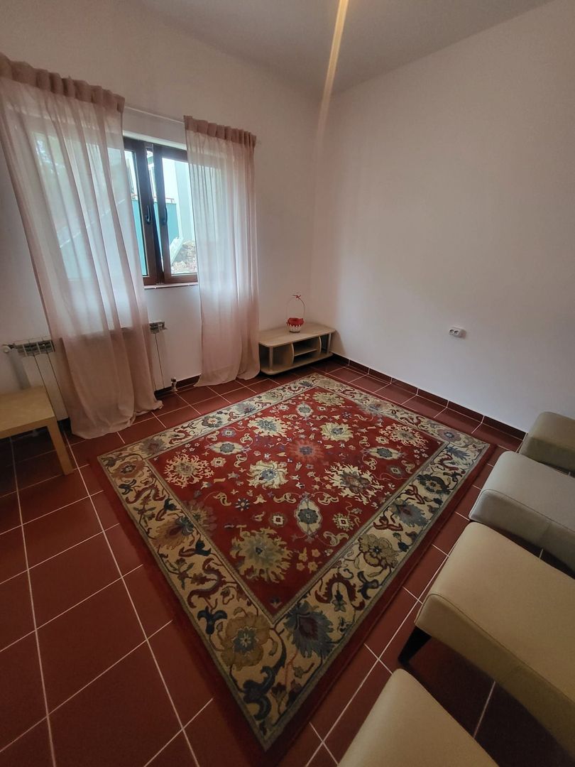 Casa mica, tip studio, centrala si curte proprie, 700 m distanta metrou Iancului - Poză 9