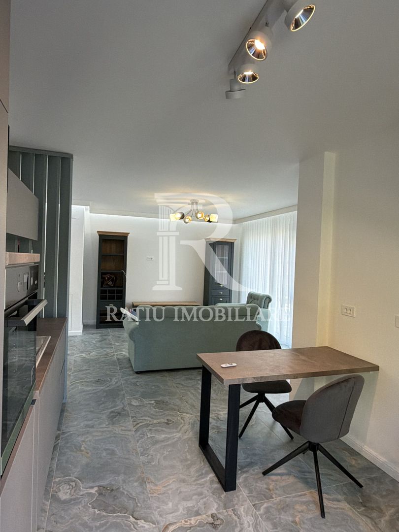 Apartament de LUX de închiriat – PRIMA ÎNCHIRIERE | Locație CENTRALĂ - Poză 4