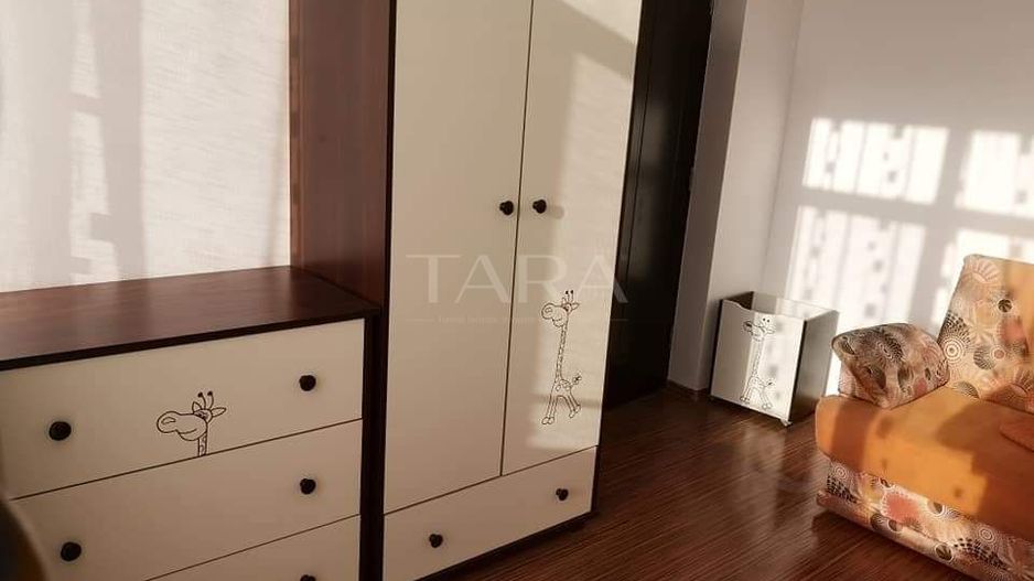 Apartament 3 camere, Floresti, zona Atelier Pizza. - Poză 3