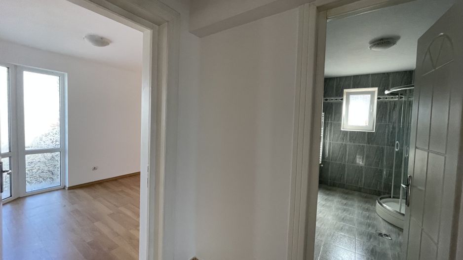 Vilă Individuală Spațioasă în Zona Iancu Nicolae - Poză 13