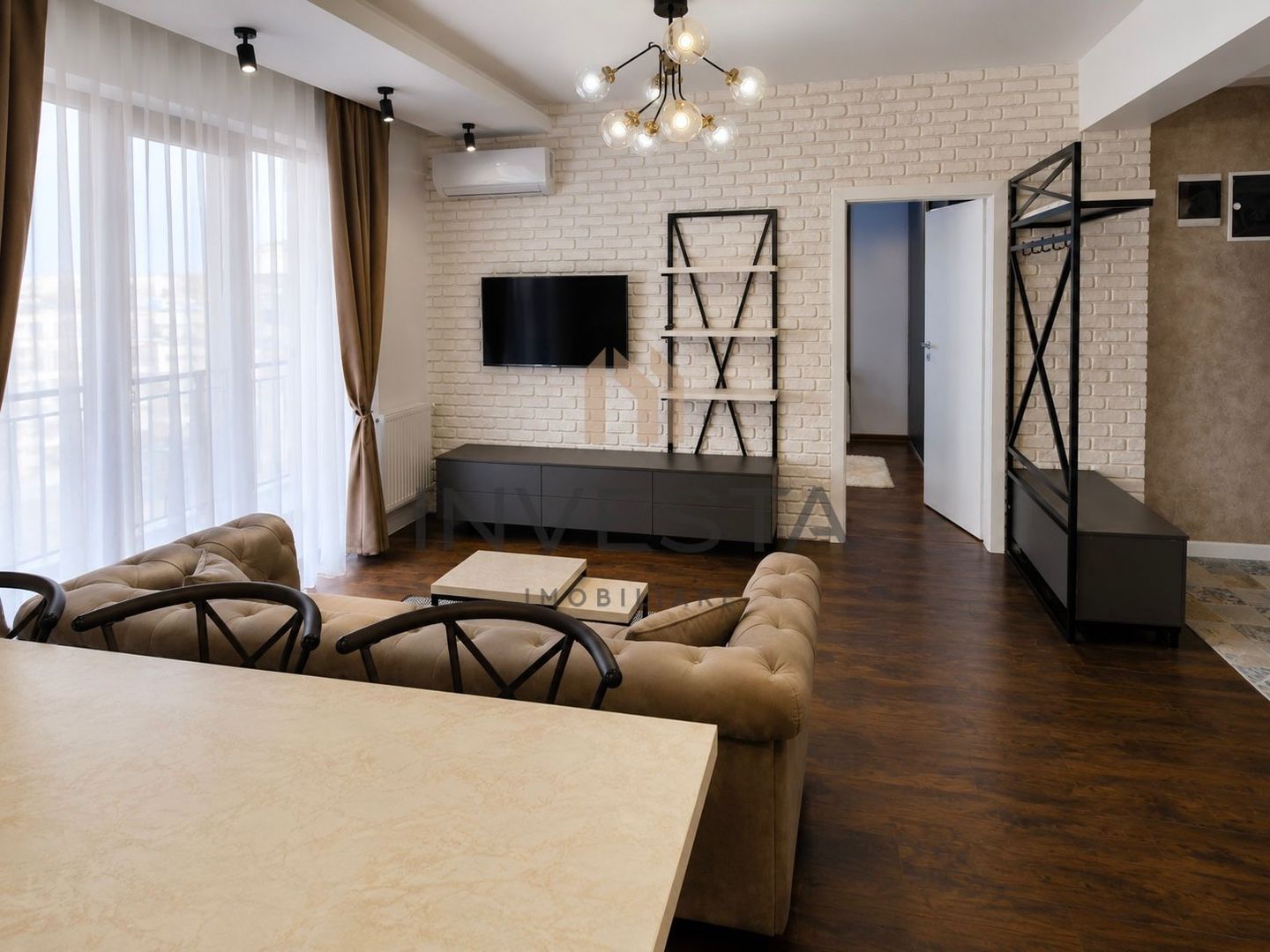 Apartament cu 2 camere si parcare de inchiriat in cartierul Europa - Poză 4