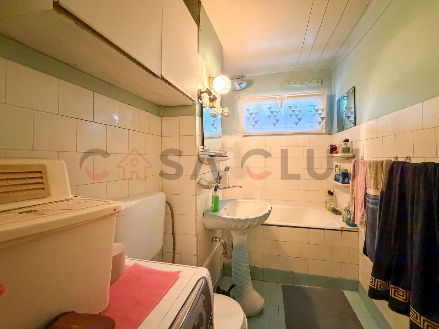 4 camere decomandate etaj intermediar, zona ''La Terenuri" - Poză 6