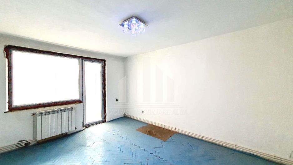 Apartament 4 camere decomandate | 100 mp | Etaj 1 | Garaj | Cetate - Poză 1
