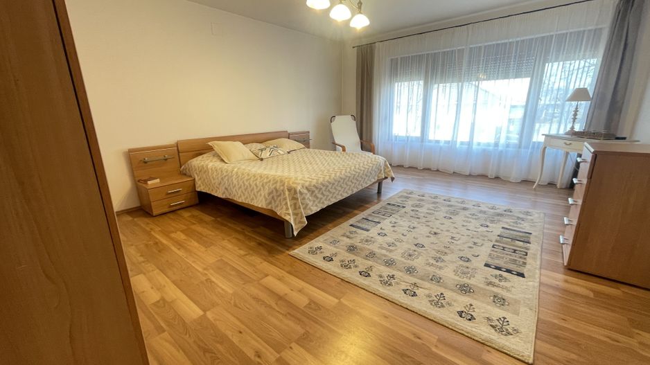 Casa eleganta si luminoasa,situata in zona de case -Mehala - Poză 15