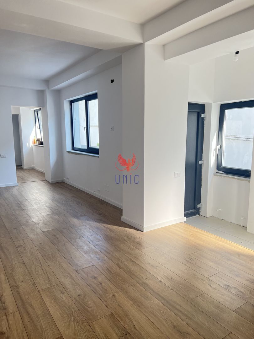 Vila superba cu piscina, zona ultracentrala - Poză 14