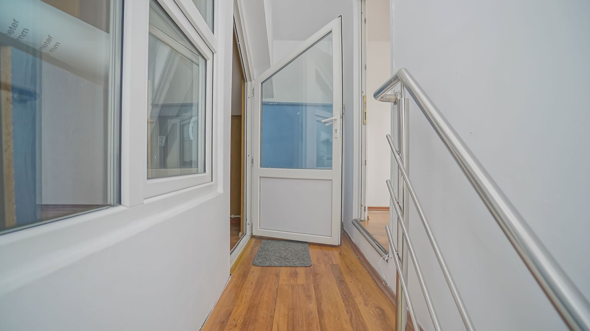 Spatiu Comercial modern 200mp, vad pietonal si auto, Bartolomeu - Poză 16