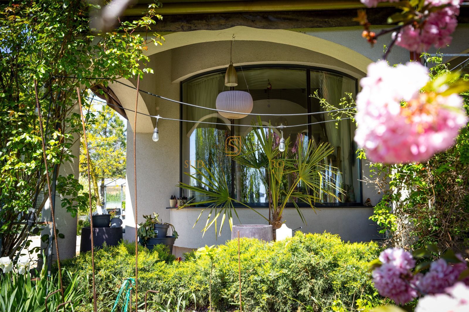 Resedinta spectaculoasa  – Vila exclusivista deschidere directa la lac - Poză 40