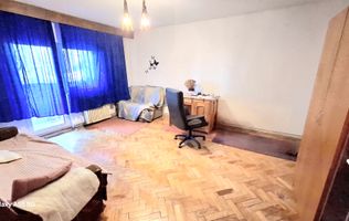 Vind apartament 3 camere Calea Manastur.