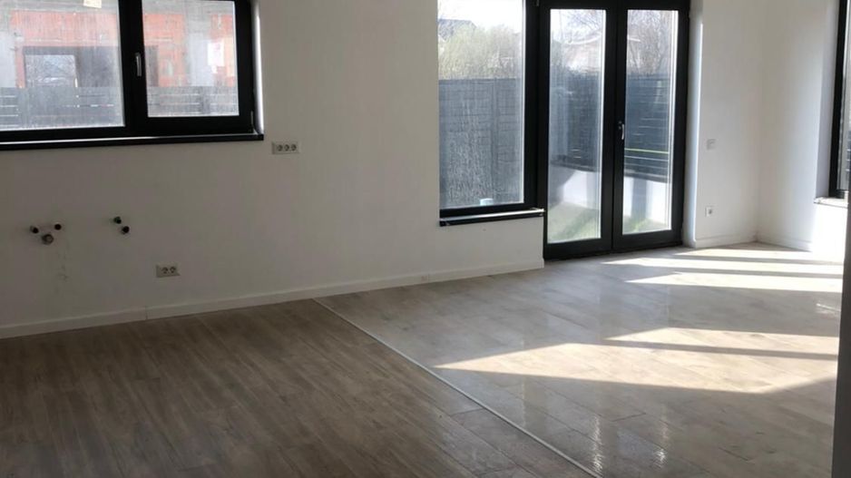 Direct proprietar,  TVA INCLUS! Vila cu placa de beton construita - Poză 7