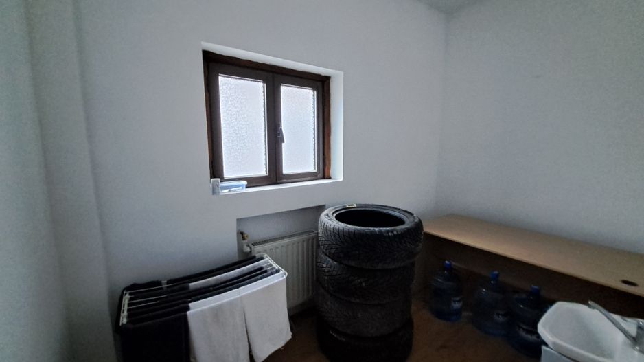 Apartament 5 camere + garaj + 2 camere = 170 mp totali - Universitate - Poză 12