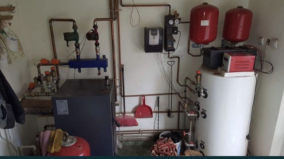 Vindem casa parter+etaj - Poză 4